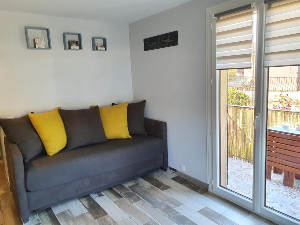 Studio Acces Direct A La Plage La Londe-les-Maures Eksteriør billede